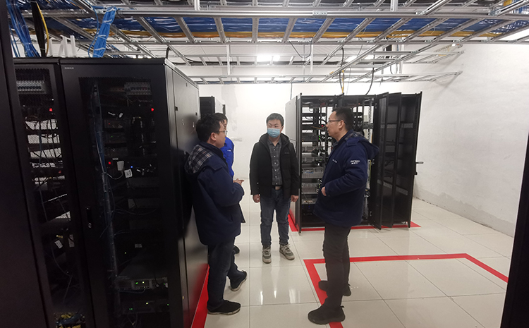 金雞灘煤礦數(shù)據(jù)機房全氟己酮自動滅火裝置安裝完成！